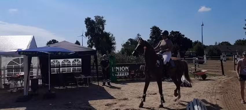 Alexandra Schneider Hof W&ouml;schenland