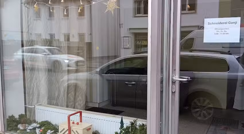 &Auml;nderei-Schneiderei Ganji