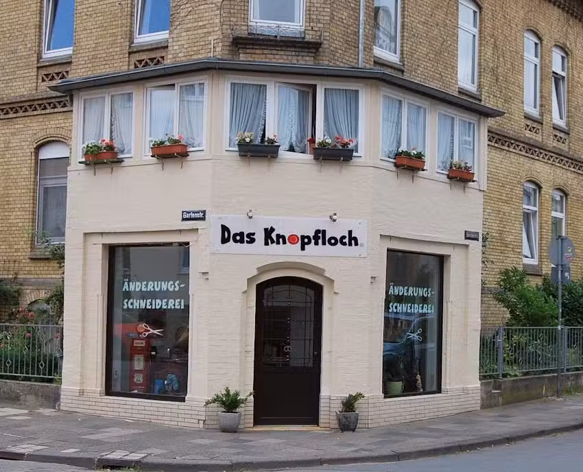 &Auml;nderungs-Schneiderei &bdquo;Das Knopfloch&ldquo;.