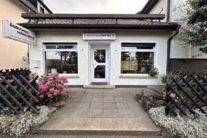 &Auml;nderungsschneiderei am Bahnhof