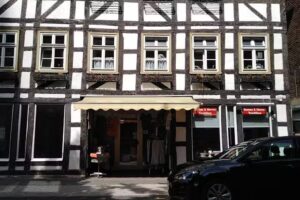 &Auml;nderungsschneiderei &ndash; ASEAN moden