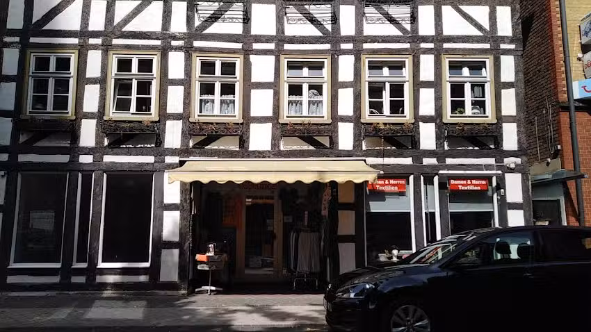 &Auml;nderungsschneiderei &ndash; ASEAN moden