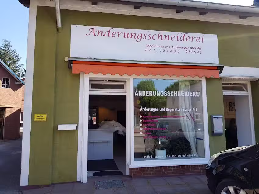 &Auml;nderungsschneiderei (auf Brautkleid-&Auml;nderungen spezialisierte Schneiderei)