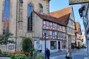 &Auml;nderungsschneiderei Ayg&uuml;n