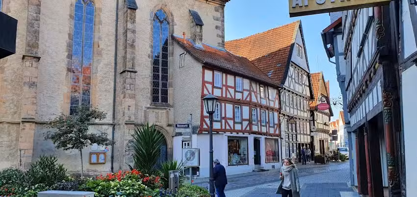 &Auml;nderungsschneiderei Ayg&uuml;n