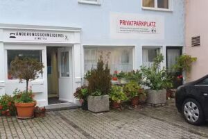 &Auml;nderungsschneiderei Dimitra Roumbakis