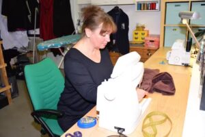 Änderungsschneiderei “Hönow-Fashion“ Kerstin Plitt (Telefon. Termin vereinbaren!)