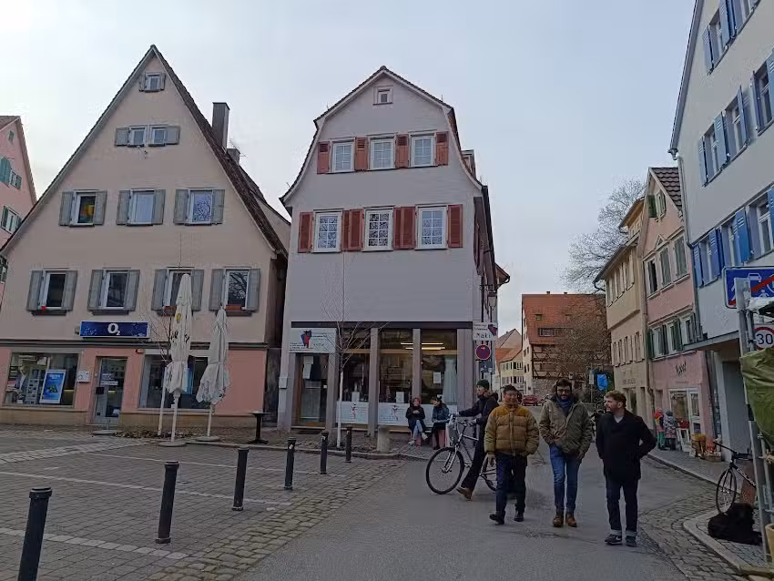 &Auml;nderungsschneiderei Kasem, ehemals Naki