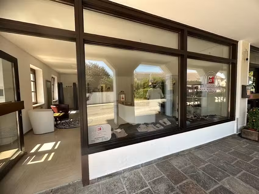 &Auml;nderungsschneiderei Last Roses