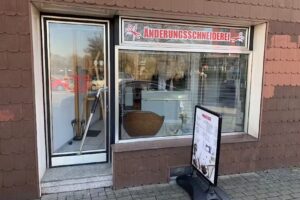 &Auml;nderungsschneiderei M.Tscholi