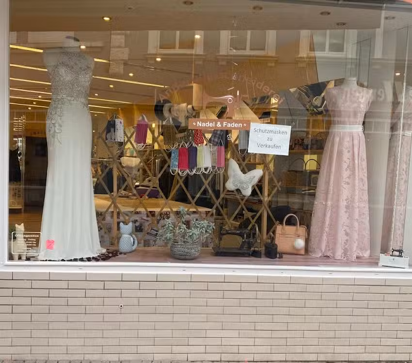 &Auml;nderungsschneiderei Nadel und Faden