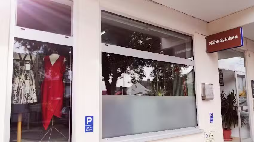 &Auml;nderungsschneiderei N&auml;hk&auml;stchen Puchheim