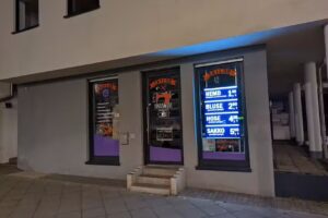 &Auml;nderungsschneiderei & Reinigung TAILOR