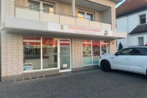 &Auml;nderungsschneiderei Service mit Stoff und Stil