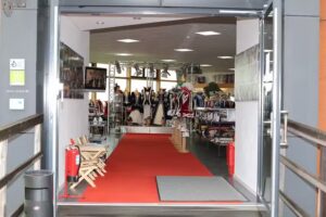 arenz Textilhandels GmbH Gardekost&uuml;me &ndash; Uniformschneiderei &ndash; Karnevalsstoffe