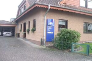 AXA Versicherungen Mike Schneider