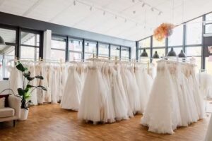 BRAUTLIEBE &ndash; Brautkleider & Brautmode Solingen &ndash; Brautmodenstore mit Schneiderei