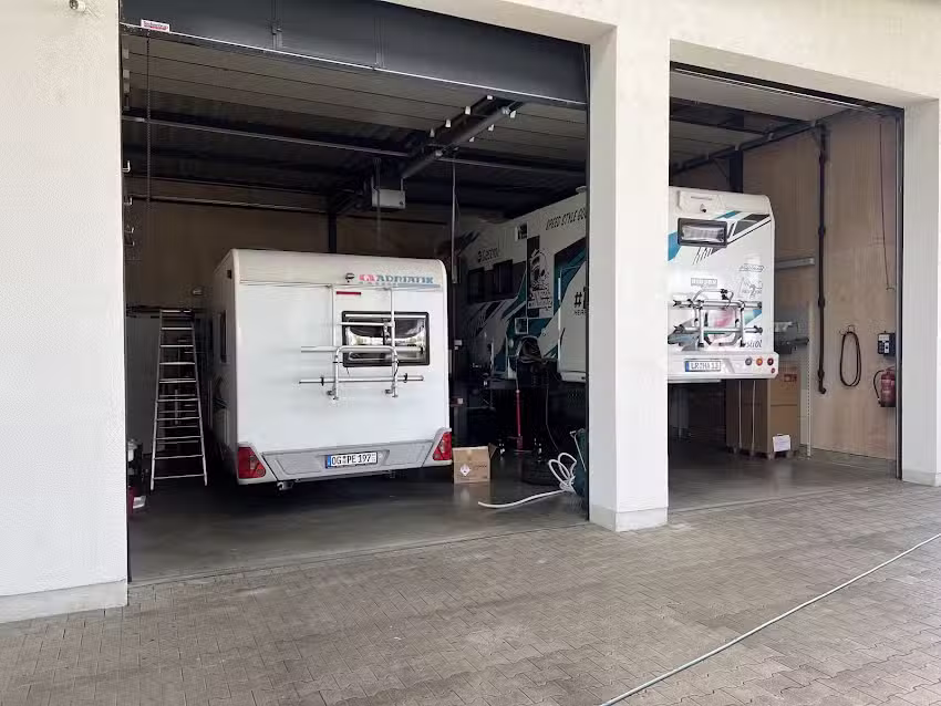 Camping & Caravaning Schneider