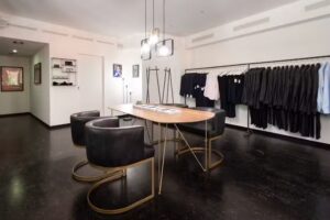 DAVID VAN L. Maßlounge