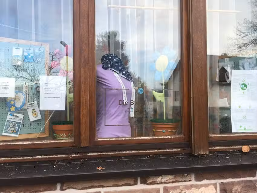 Die Stopfnadel &Auml;nderungsschneiderei Kurzwaren