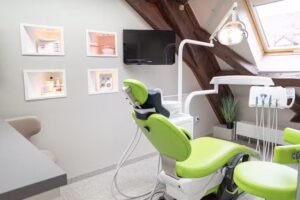 Dr. Karl Schneider & Dr. Daniela Schneider