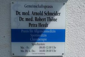 Dr.med. Arnold Schneider