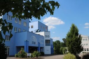 Dr. med. O. Schneider u. Dr. med. F. Schemmann