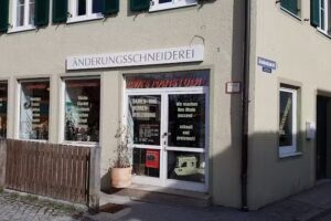 EVA&rsquo;s &Auml;nderungsschneiderei