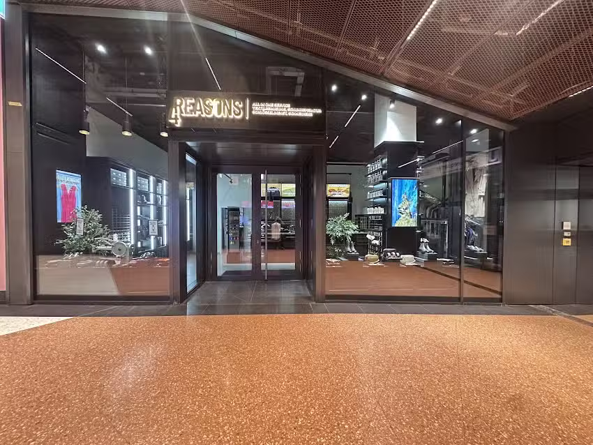 Four Reasons Textilreinigung & &Auml;nderungsschneiderei