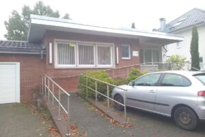 Frau Claudia Schneider-Rommerskirchen