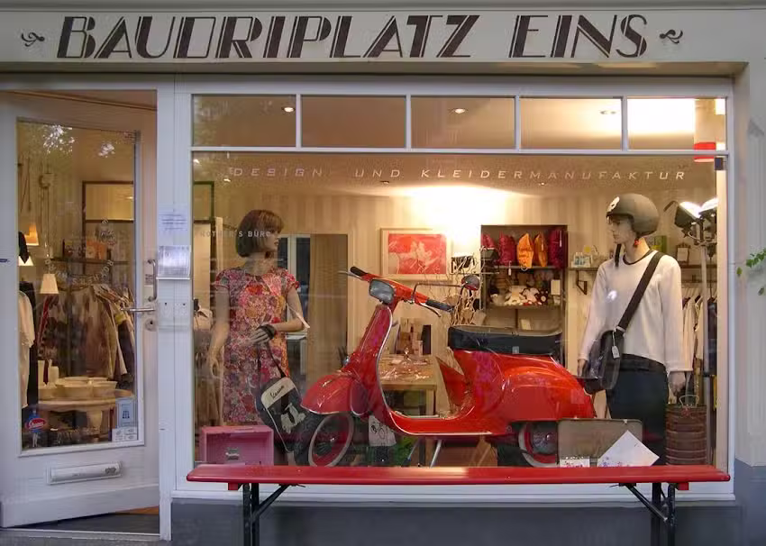 FRAU KALLMANN + HERR ROTHER