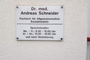 Herr Dr. med. Andreas Schneider