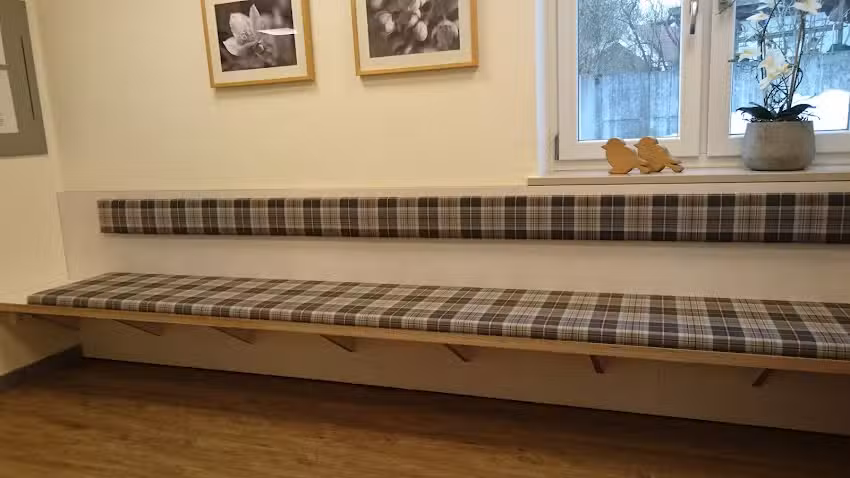 Herr Dr. med. Erwin Schneider