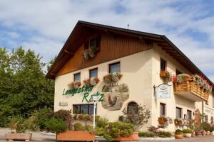 Hotel Landgasthof Ratz &ndash; Sonja Cramer & Ed Schneider