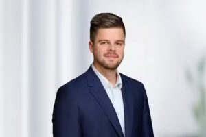 HUK-COBURG Versicherung Vincent Schneider in Korbach