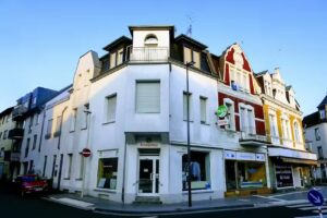 Hussein Faruk Schneiderei King