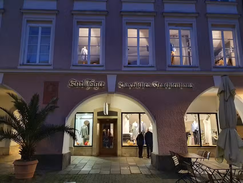 J&auml;ger Karl Bayrisches Trachtenhaus Rosenheim