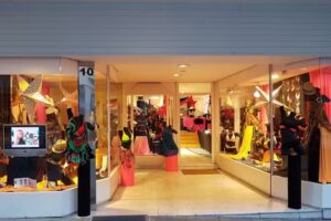 Karin Gl&uuml;ck &ndash; Bikinis nach Ma&szlig;