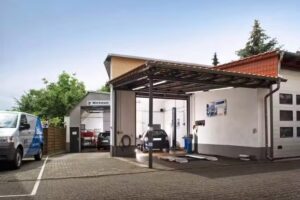 KAROSSERIE- UND KFZ-REPARATUR SCHNEIDER