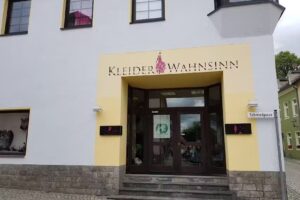 Kleiderwahnsinn