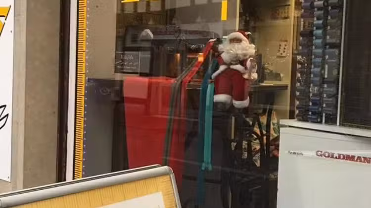 K&uuml;&ccedil;&uuml;k Rukiye / &Ouml;zg&uuml;r