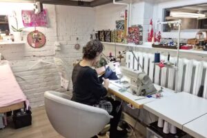 La mano Schneideratelier