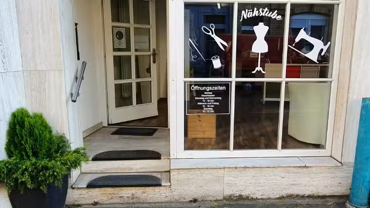 Marinas N&auml;hstube