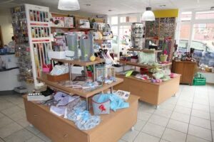 Maßatelier Weimper – Nähmaschinen, Kurzwaren & Stickerei