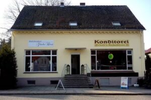 Ma&szlig;schneiderei Gl&uuml;ckskleid