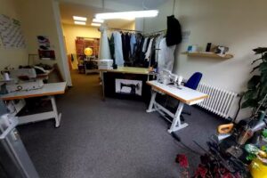 Maths & K.Omran &Auml;nderungsschneiderei / Ma&szlig;anfertigung & Reinigung &ndash; Hennef