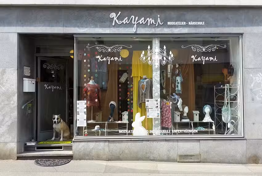 Modeatelier Kayami &ndash; Modedesign, individuelle Ma&szlig;anfertigung, N&auml;hschule und N&auml;hkurse