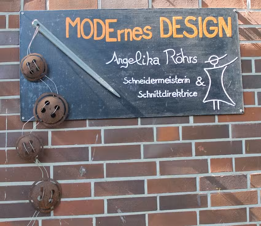 MODErnes DESIGN, Ma&szlig;schneiderei