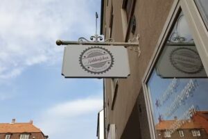 N&auml;hk&auml;stchen Schneiderwerkstatt, Brigitte F&ouml;hst &ndash; Schneidermeisterin