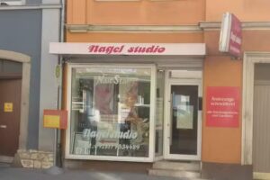 NailStar Nagelstudio, Änderungsschneiderei